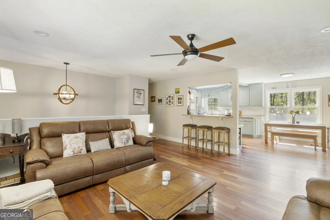 Photo of 122 Margo Trail SE
