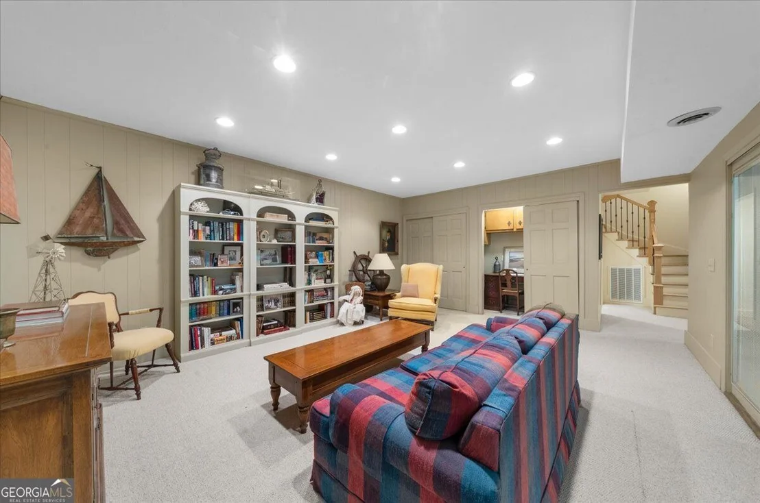 Photo of 7865 Robin Road