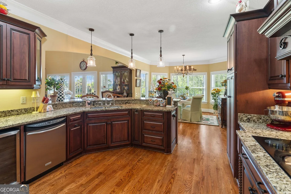 Photo of 1003 Mohawk Drive
