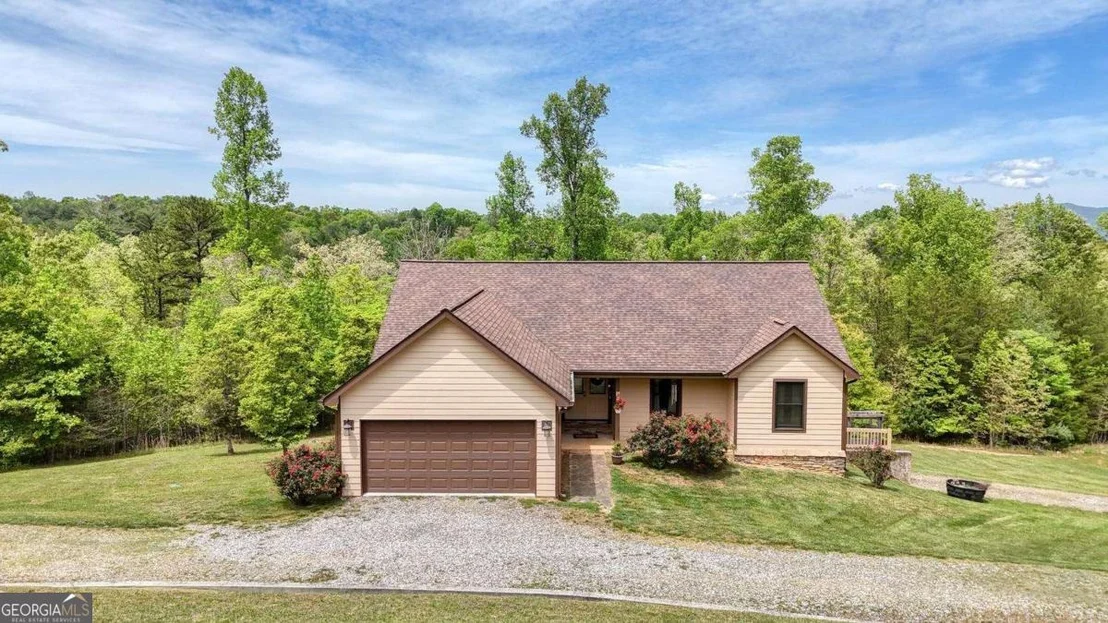 Photo of 366 Upper Fox Trail