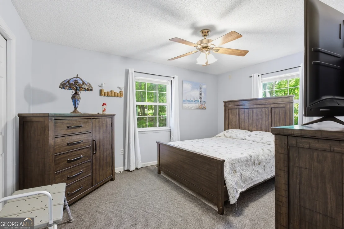 Photo of 325 Springwood Drive