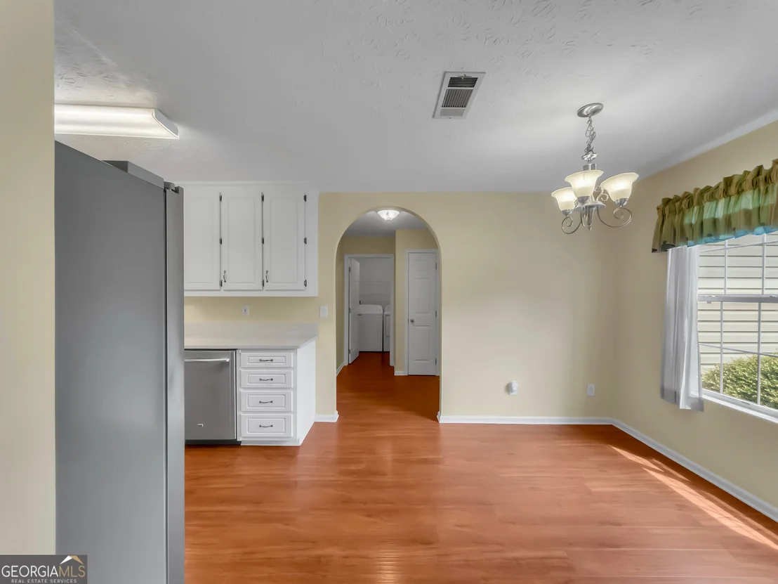 Photo of 1021 Windsor Drive