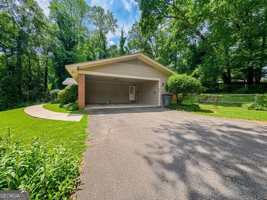 Photo of 601 Cherokee Road