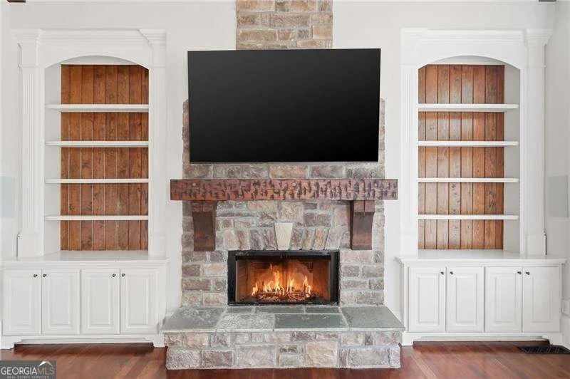 Photo of 1005 Ector Drive NW