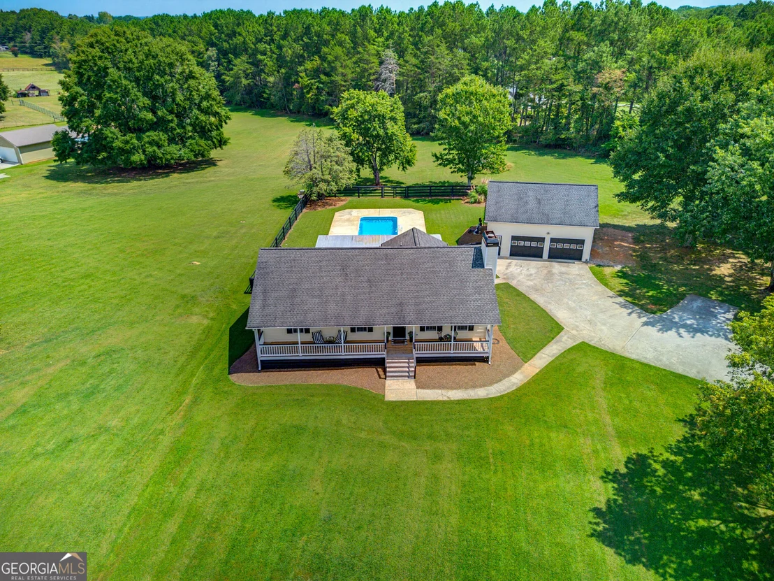 Photo of 15 Davis Road