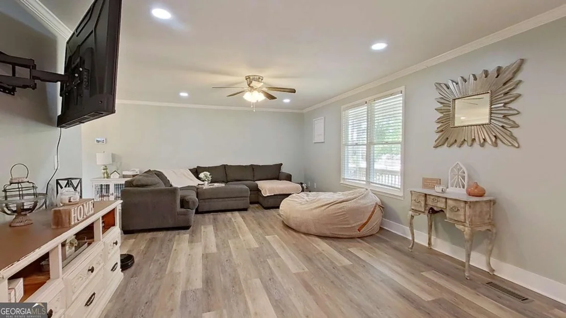 Photo of 1014 Robin Drive