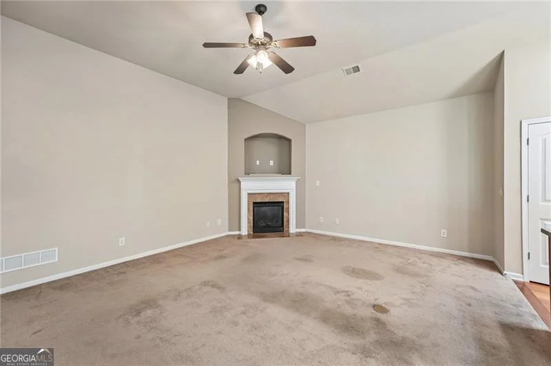 Photo of 204 Oakleaf Drive