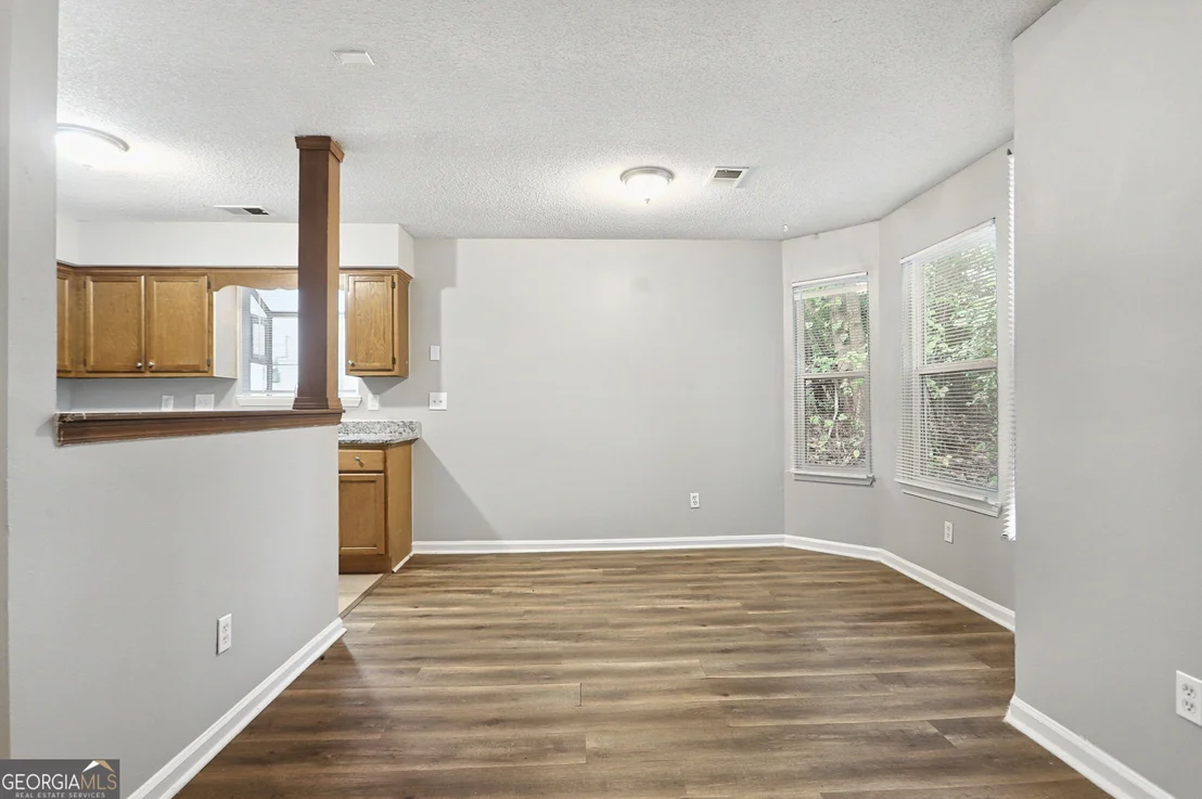 Photo of 1586 Elizabeth Lane