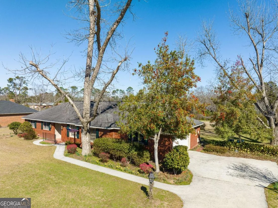 Photo of 418 Darby Drive