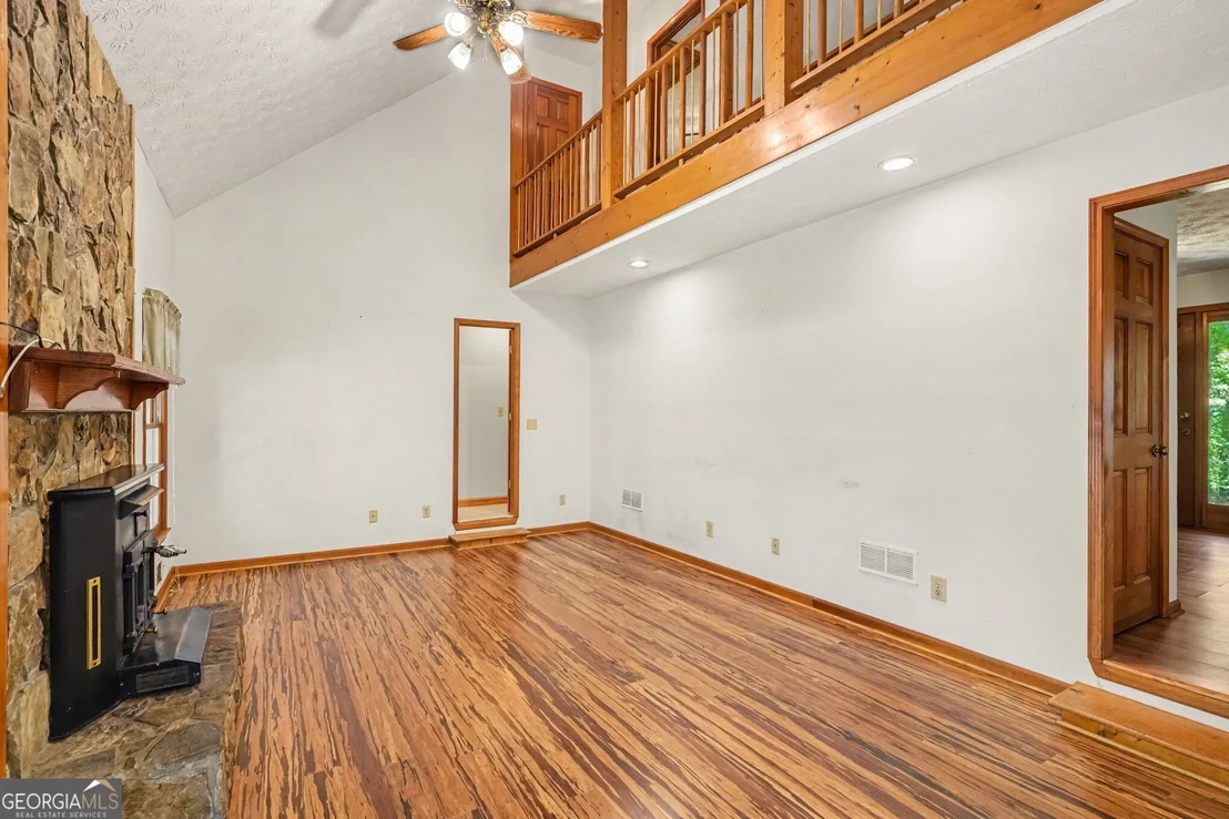 Photo of 948 Hightower Trail