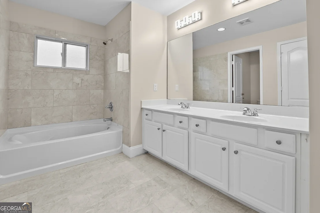 Photo of 1215 Persimmon Way