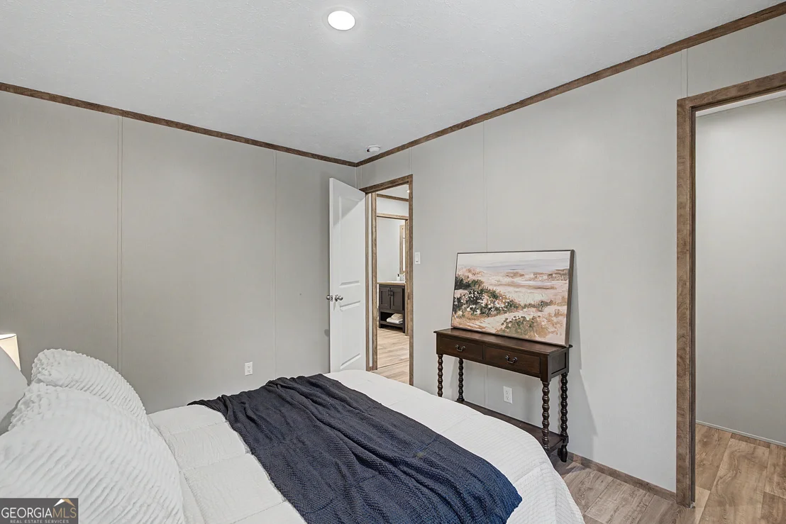 Photo of 1228 Hatcher Drive NE