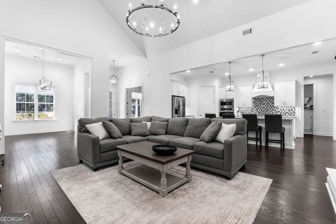 Photo of 207 Yale Circle