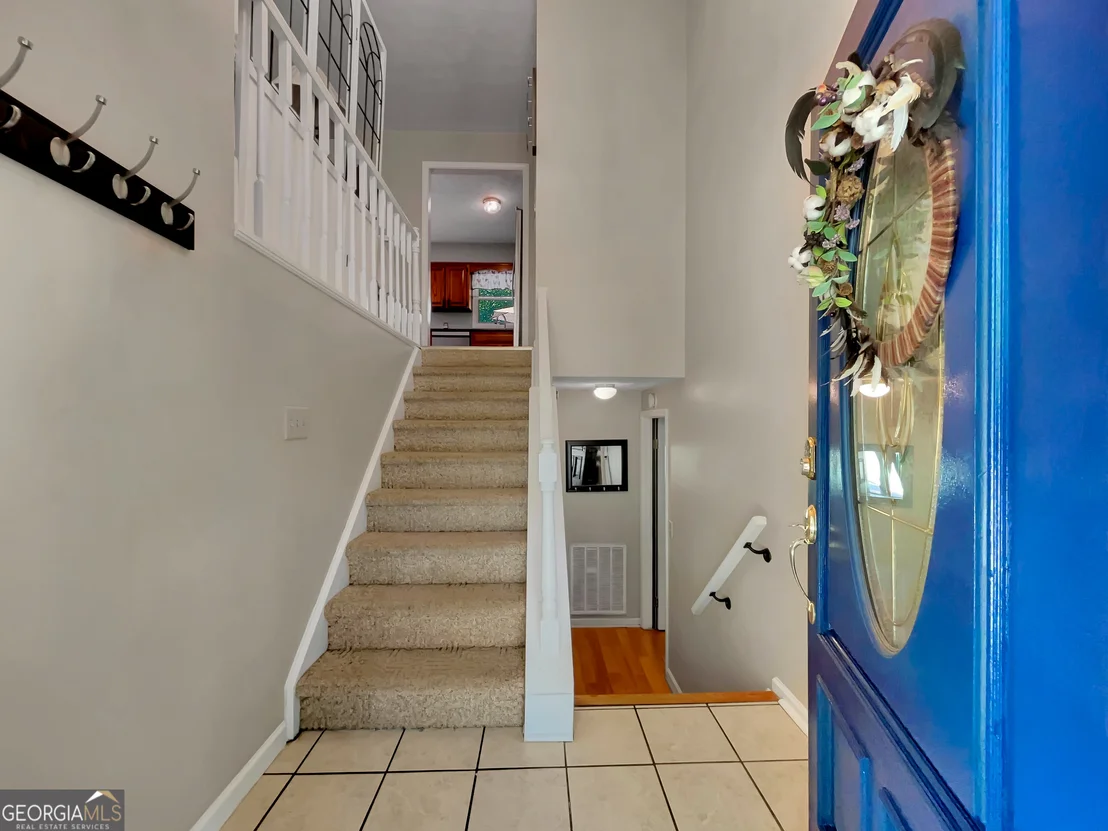 Photo of 298 Hudson River Drive
