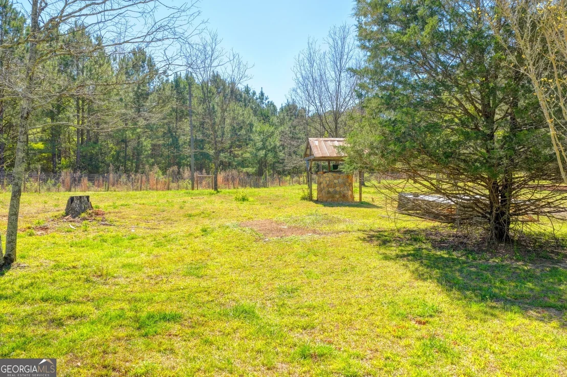 Photo of 1555 Lower River Road
