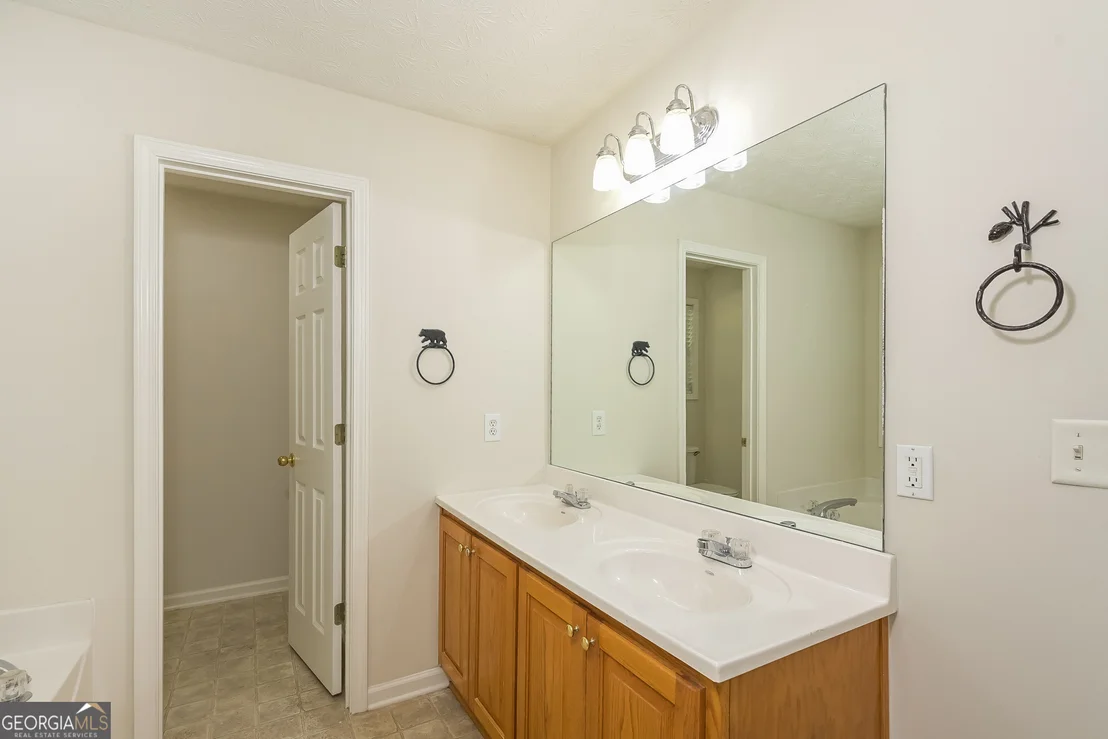Photo of 5302 Morgan Manor Drive