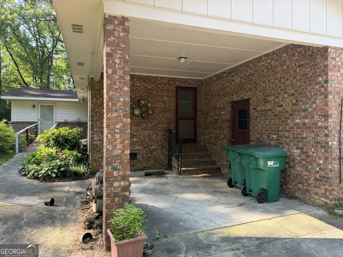 Photo of 57 brown Circle