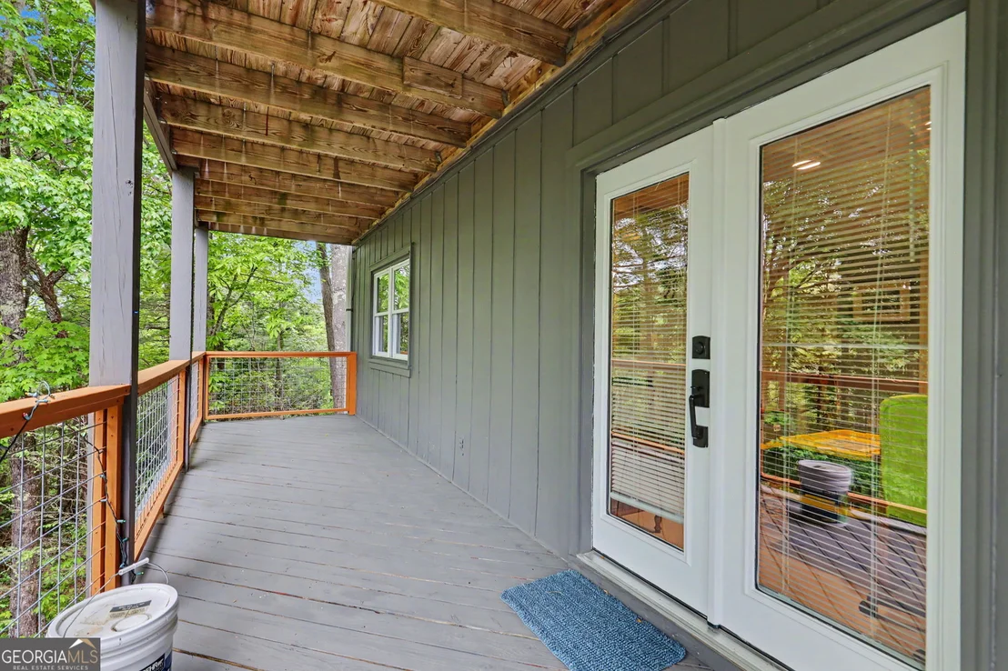 Photo of 854 Saddleback Circle