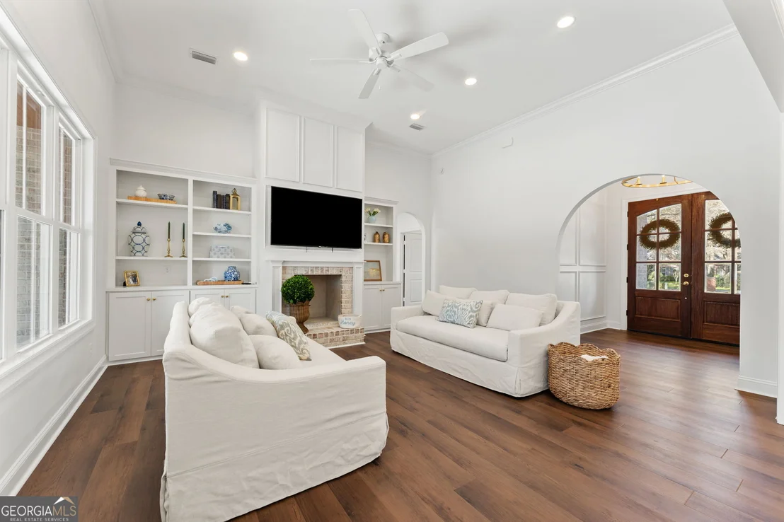 Photo of 6254 Bluebird Drive