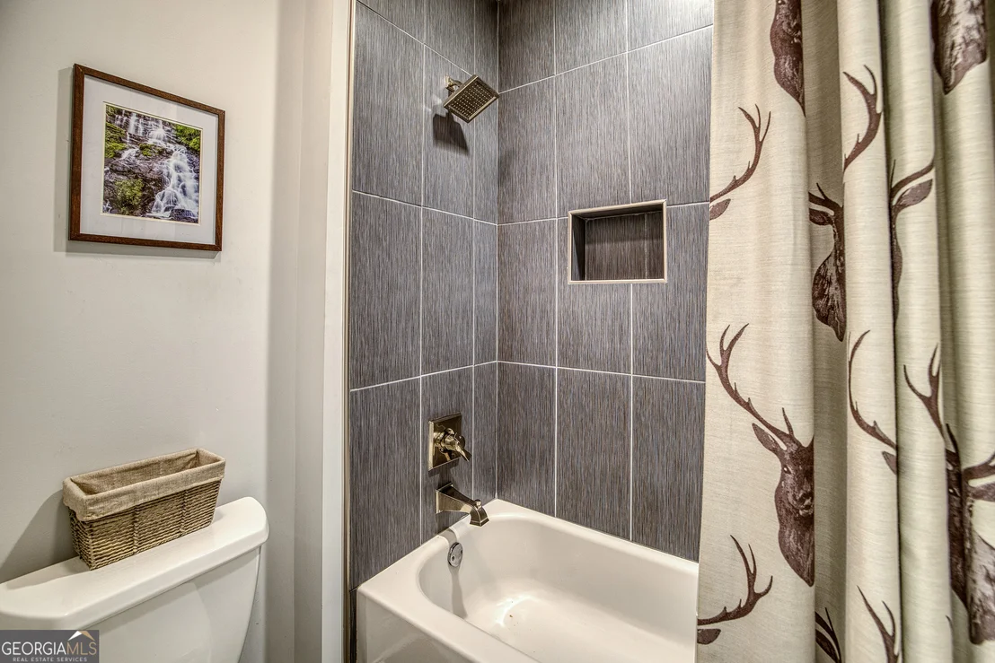 Photo of 112 Springhill Lane