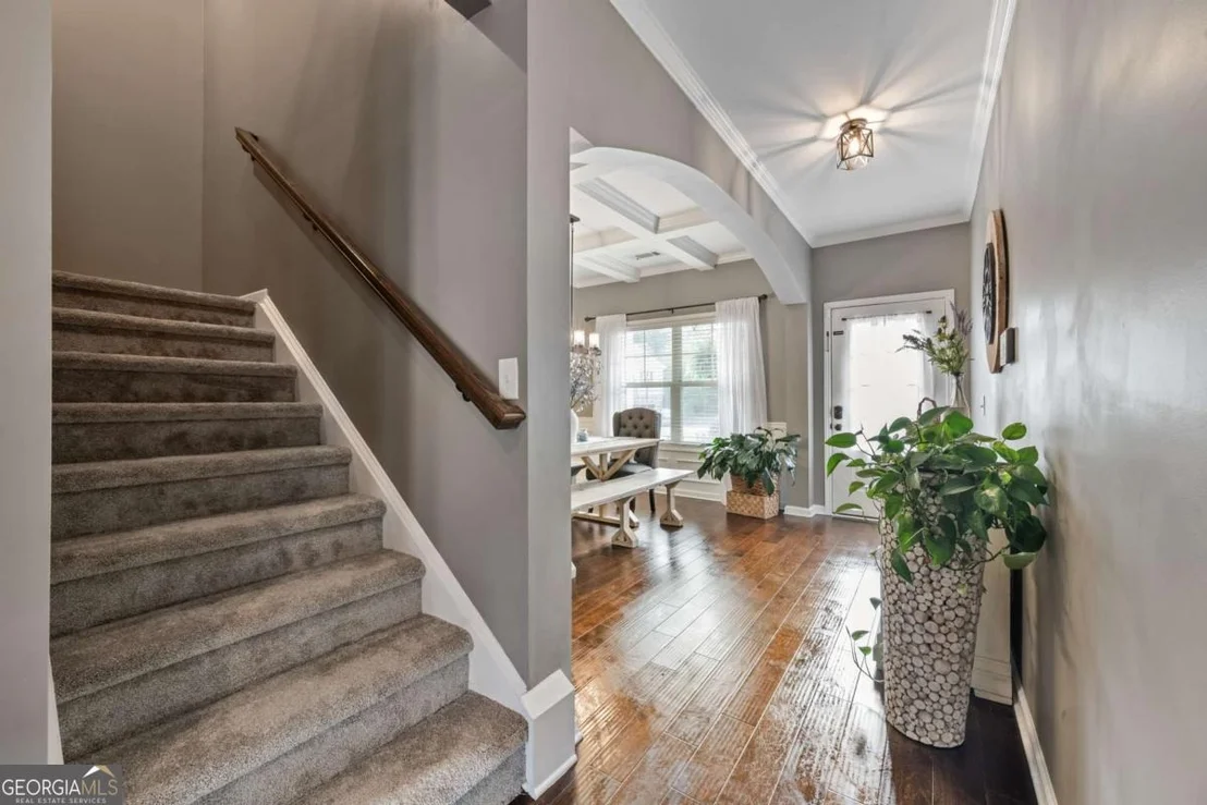 Photo of 555 Evergreen Way