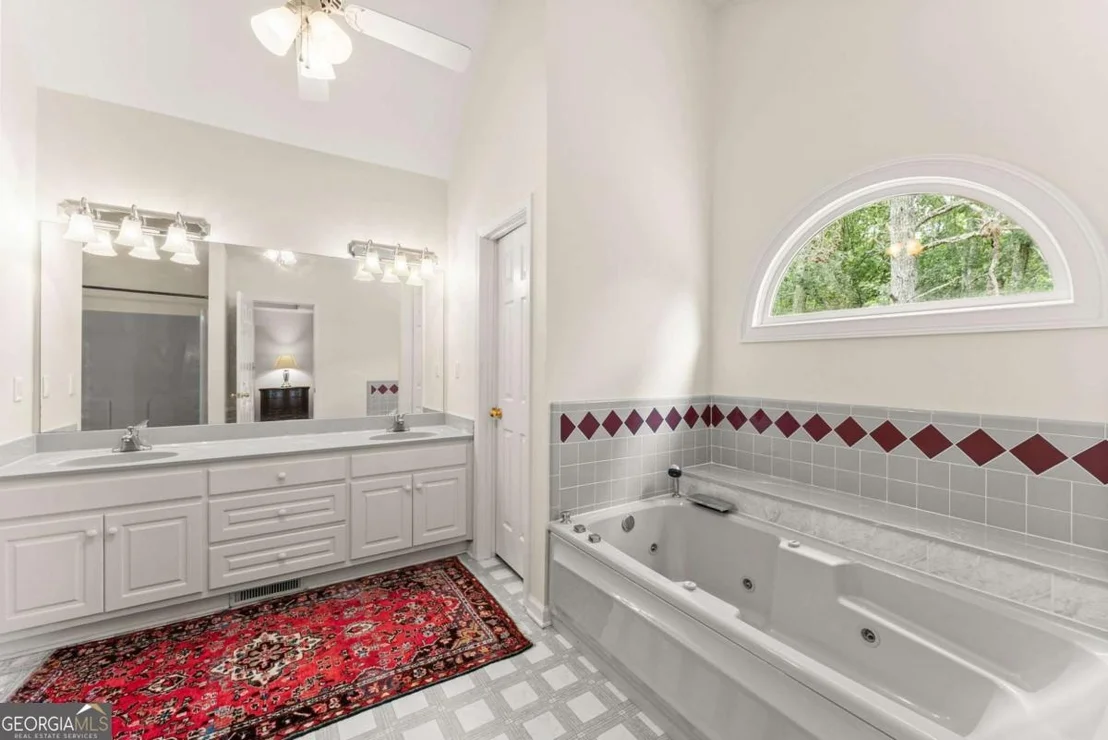 Photo of 2405 Brooks Road