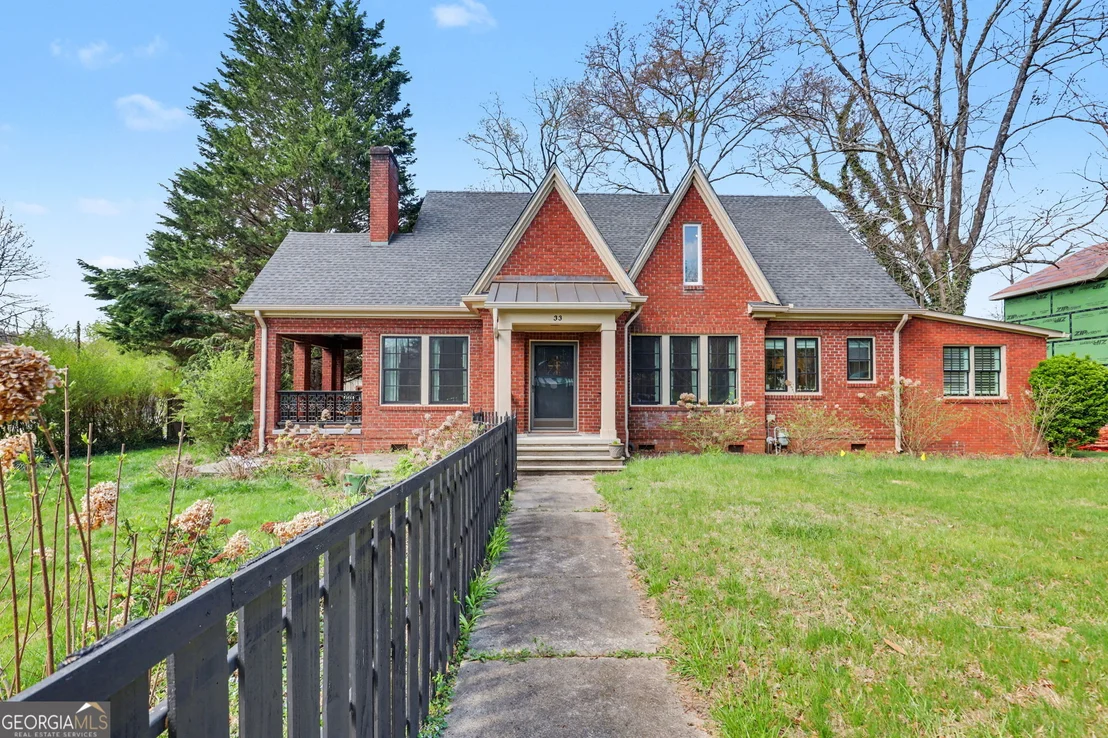 Photo of 33 Maple Street