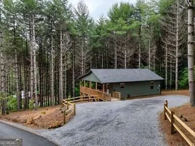 Photo of 124 Lakeside Estates Drive