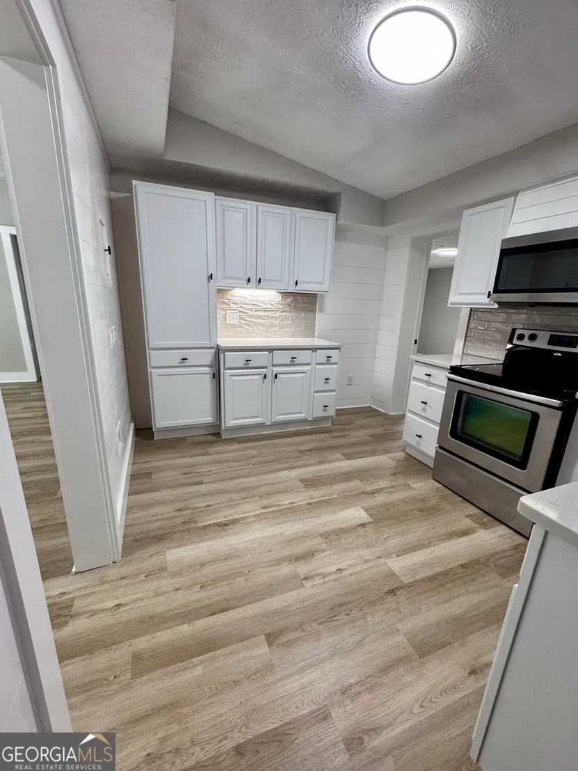Photo of 855 Emerald Street
