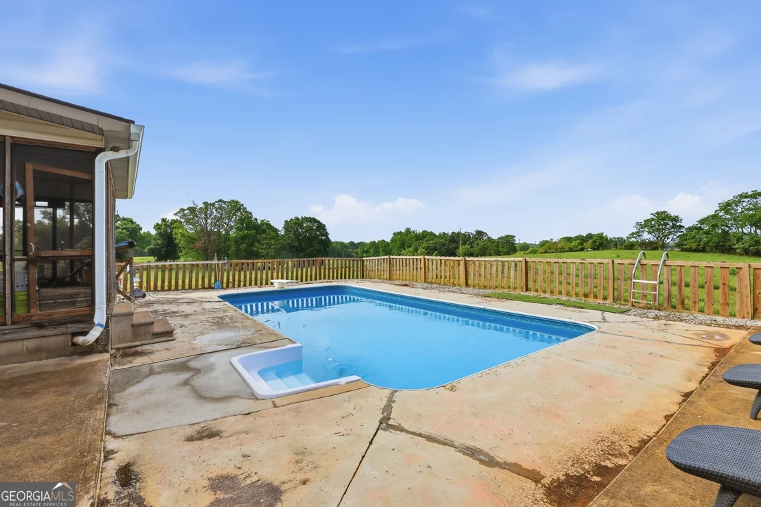 Photo of 5525 Sandy Cross Road
