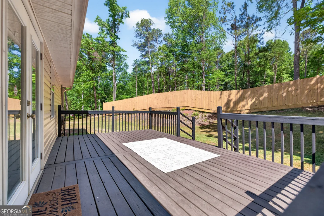 Photo of 386 Ridgewood Drive