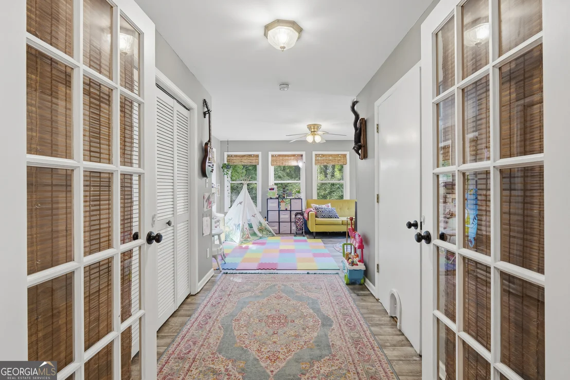Photo of 1179 Matthews Place