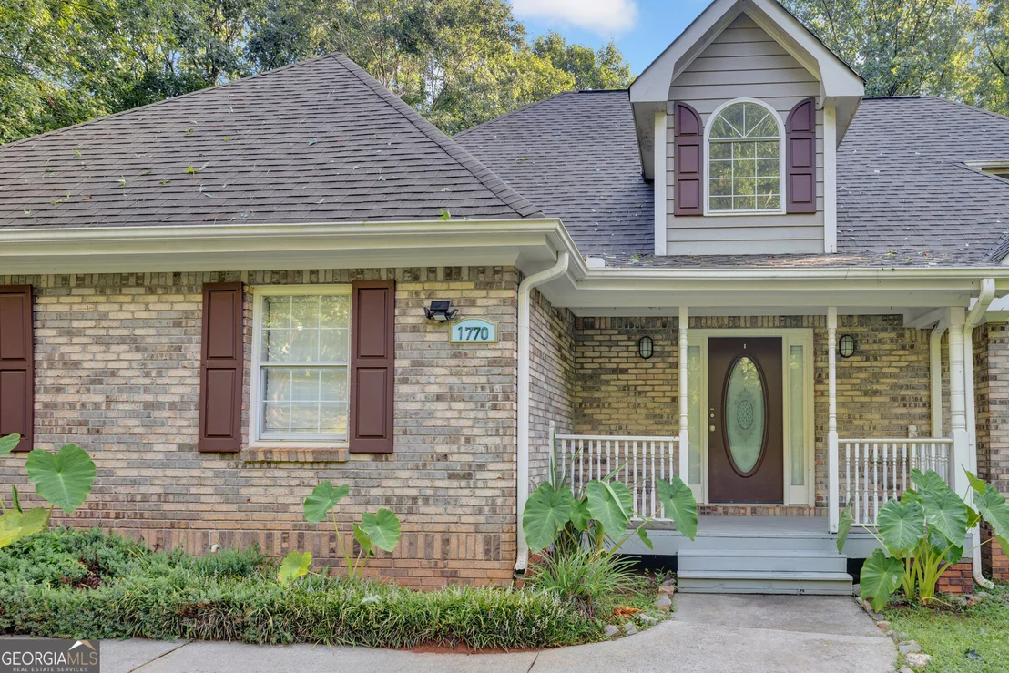 Photo of 1770 River Bluff Road