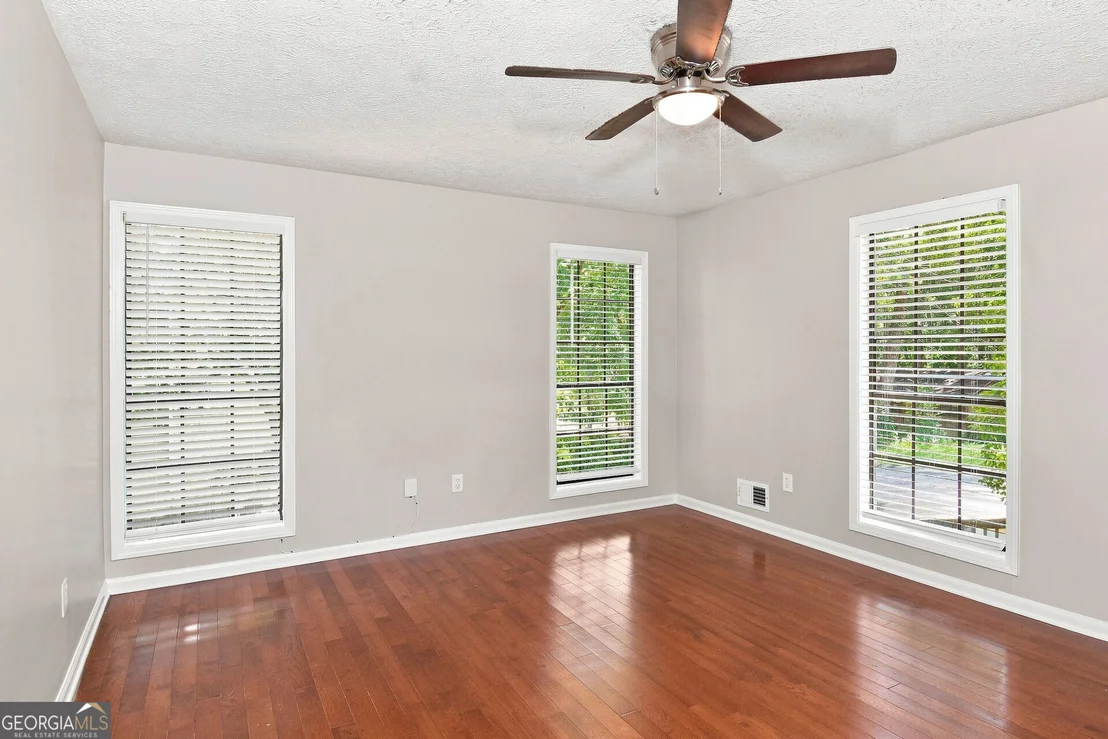 Photo of 3409 Mill Stream Lane SW
