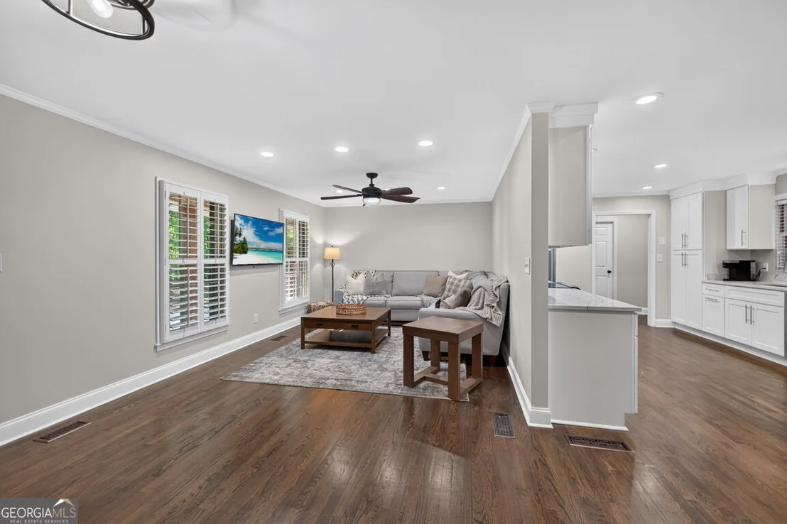 Photo of 327 Dickson Drive