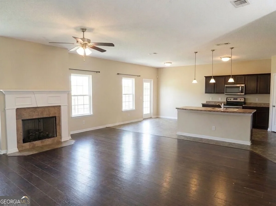 Photo of 1321 Windrow Drive