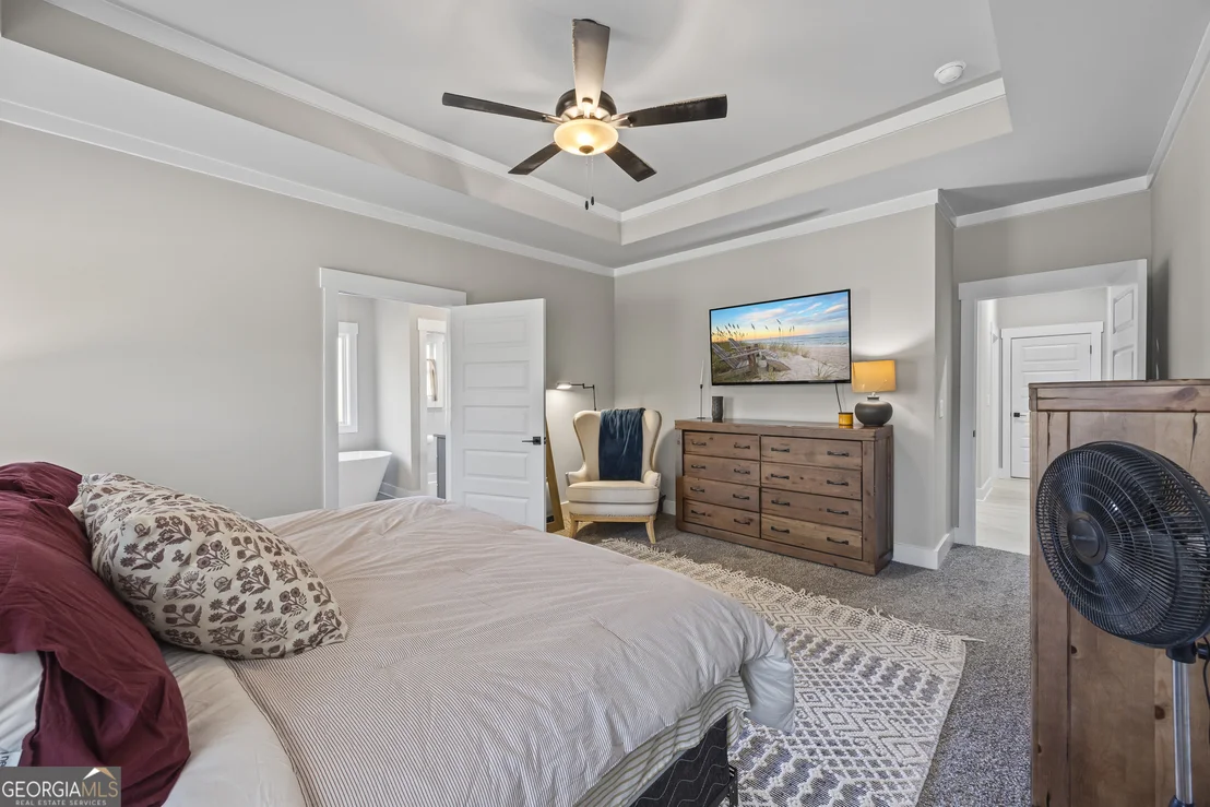 Photo of 152 White Oak Way