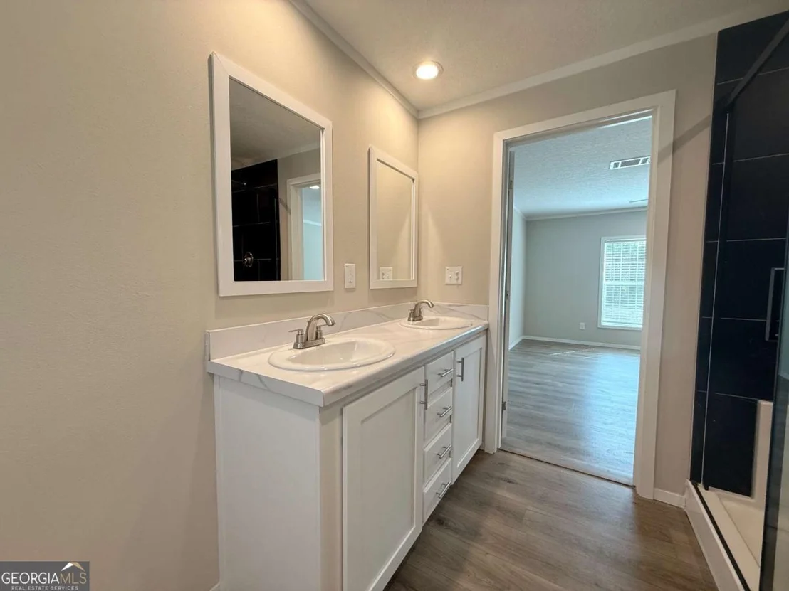 Photo of 5240 Owens Road