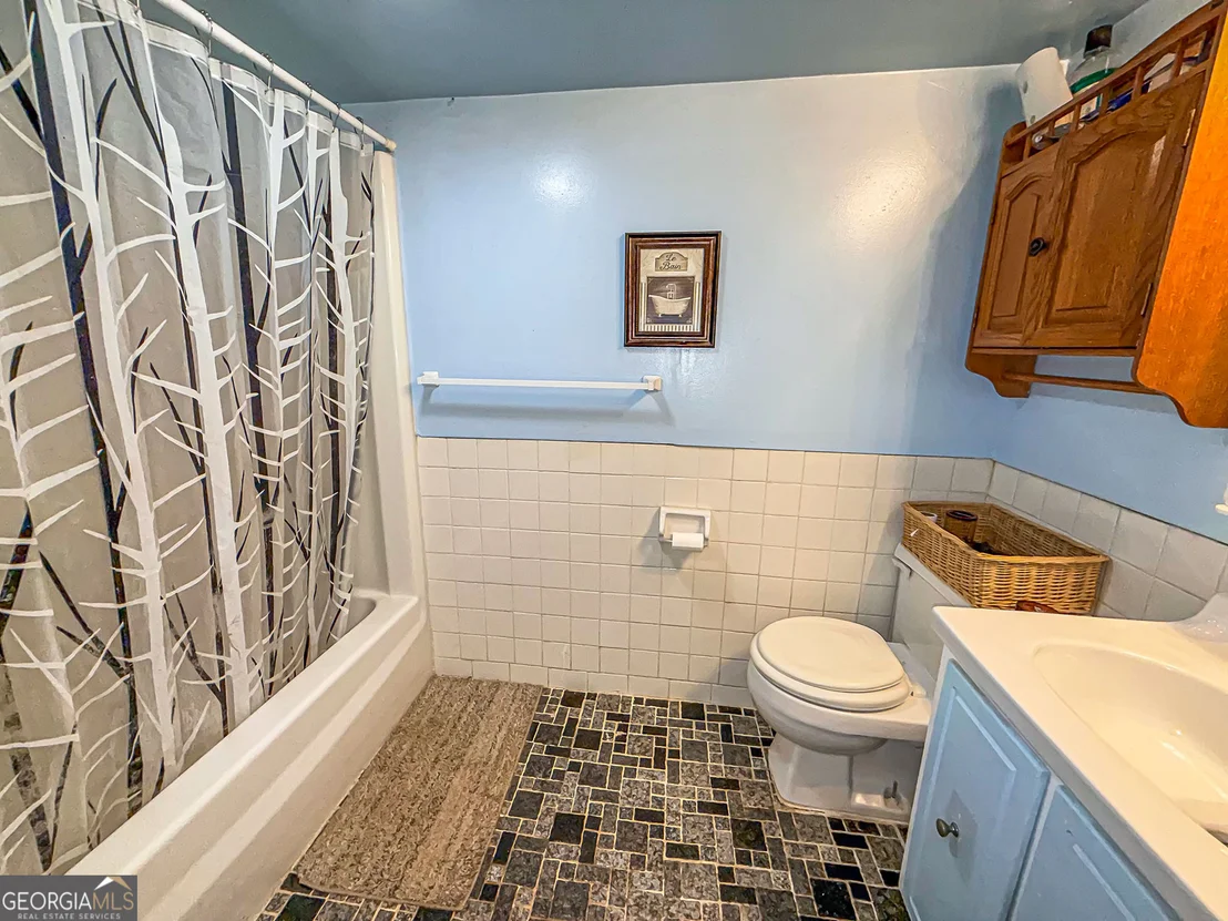 Photo of 407 Hillside Drive
