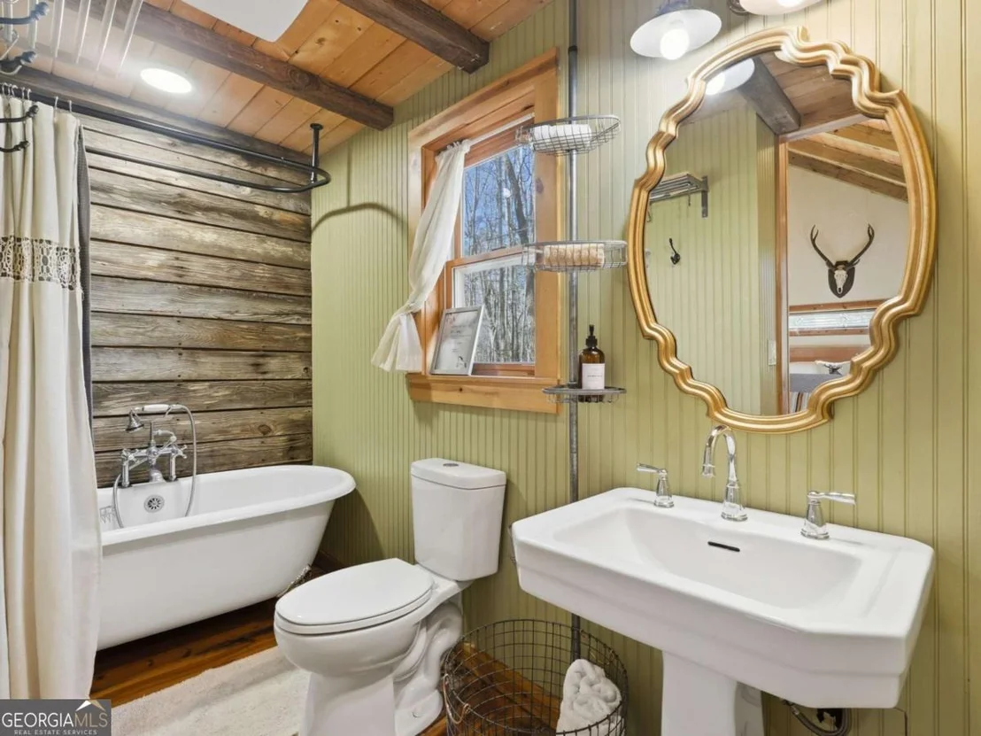 Photo of 617 Arbor Hill Road
