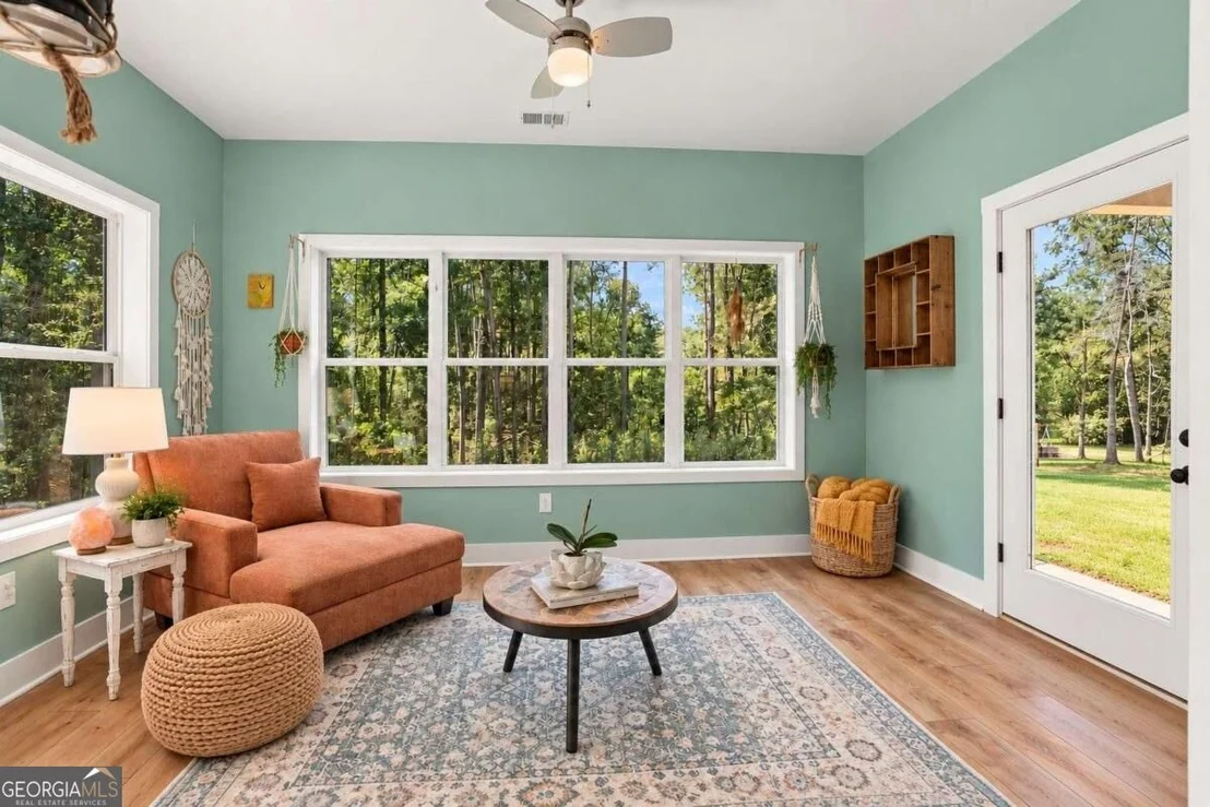 Photo of 1608 Thompson Lane