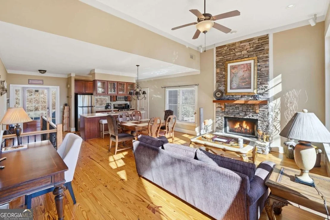Photo of 425 Sanderlin Mountain Drive