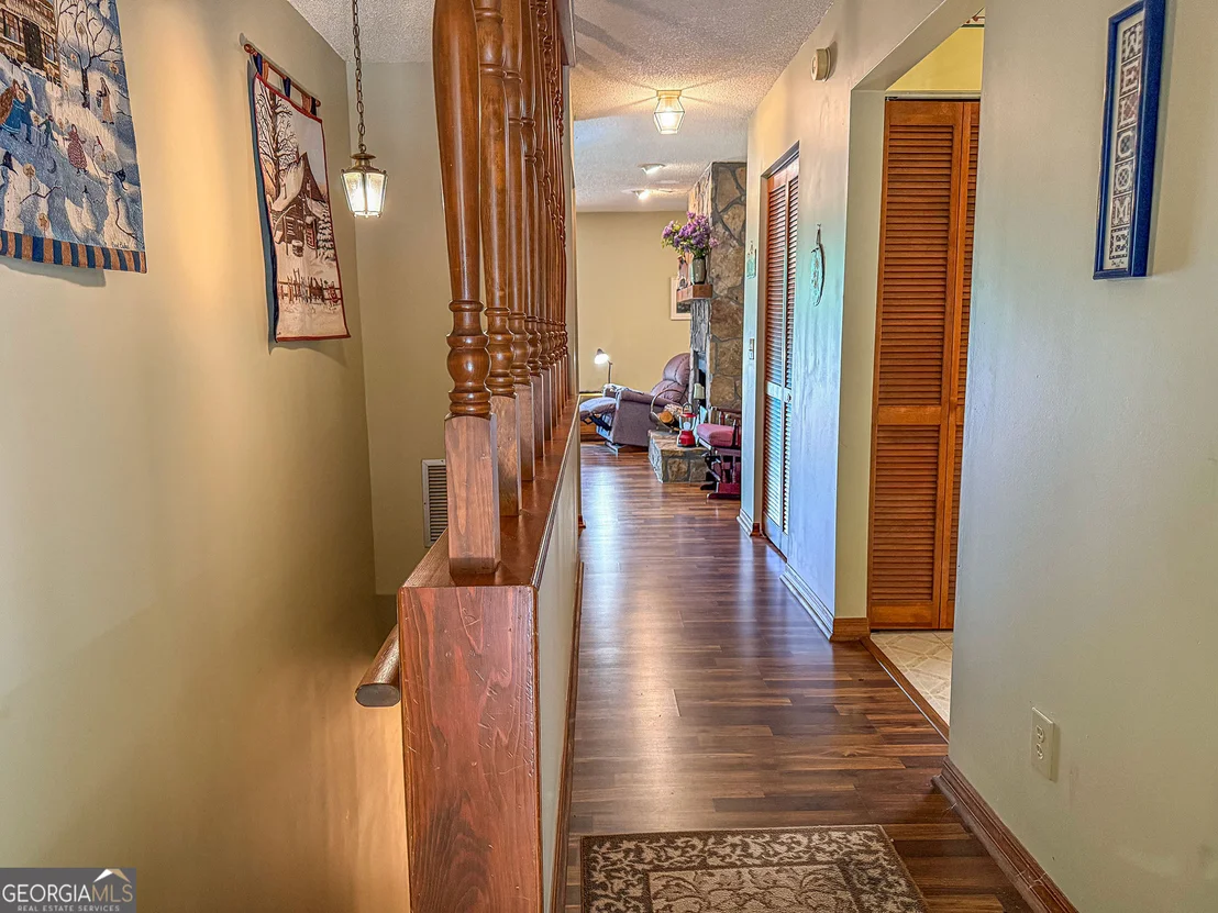 Photo of 195 Cedar Lane