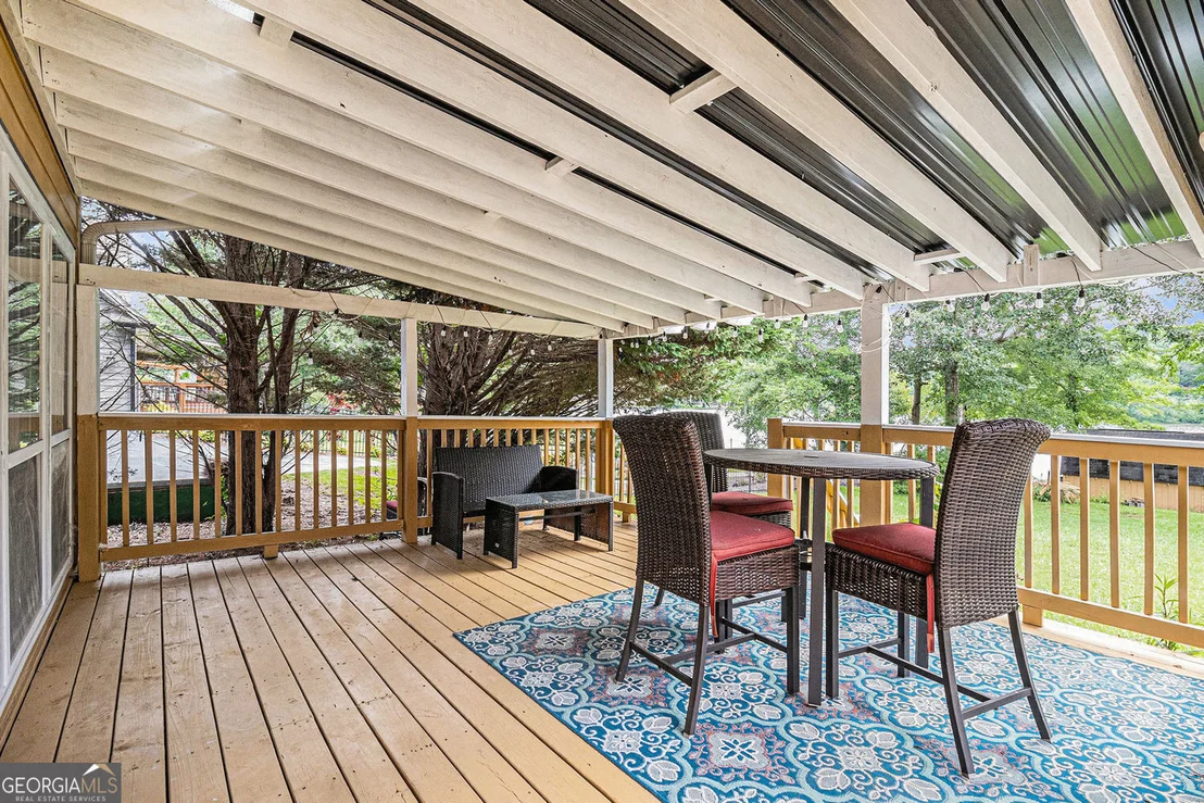 Photo of 96 Pointe View Court