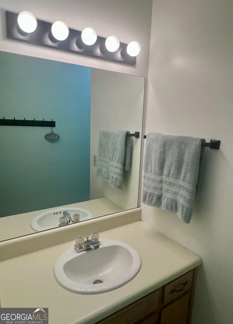 Photo of 166 Ringer Road