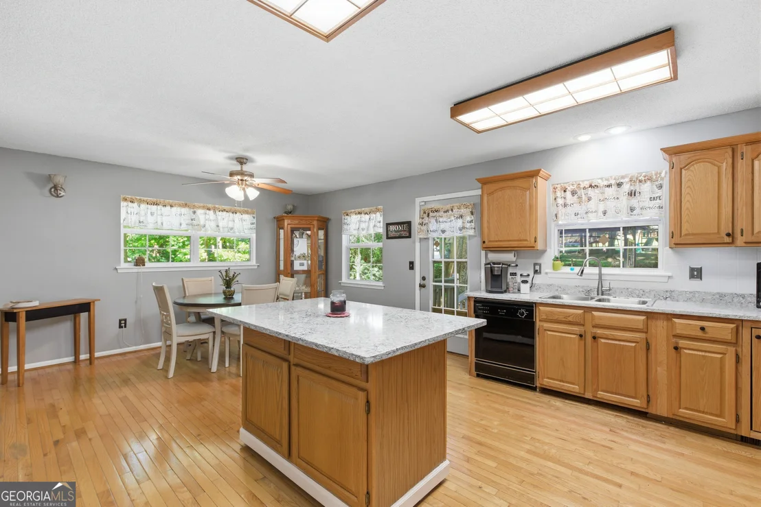 Photo of 325 Springwood Drive