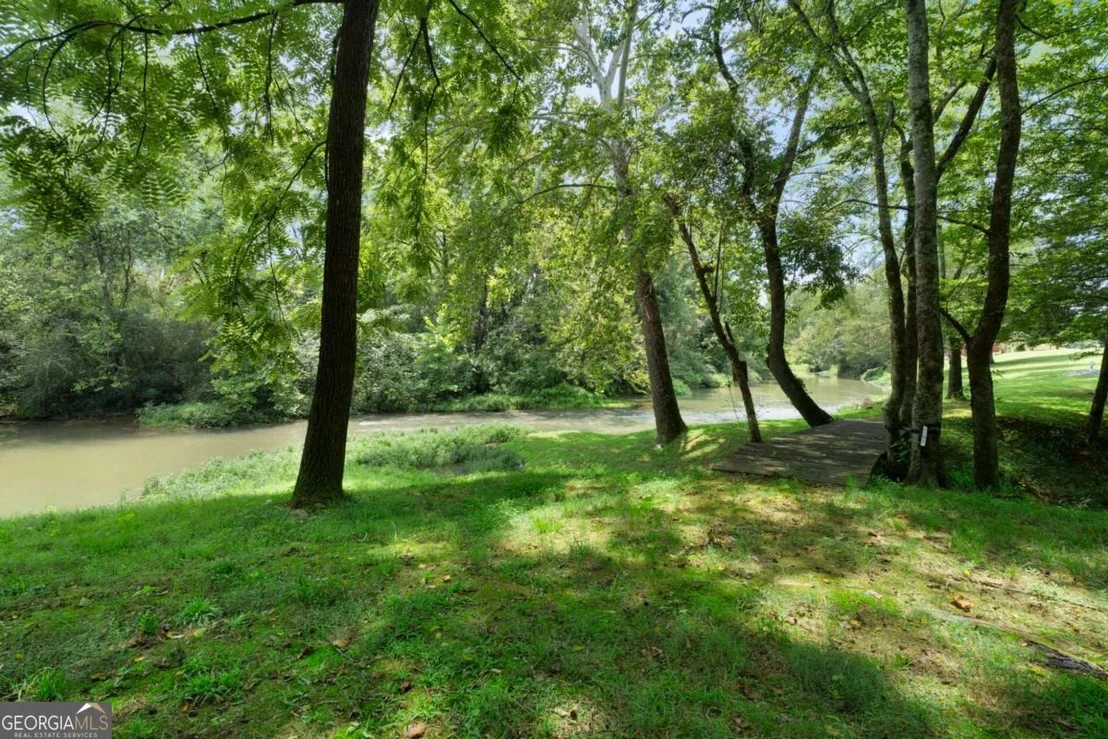 Photo of 2059 Cave Spring Road