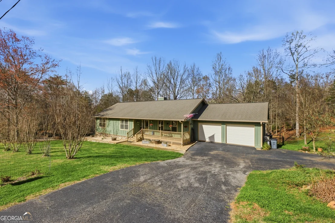 Photo of 498 Deer Track Road