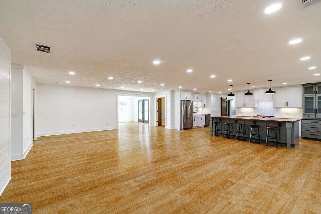 Photo of 1410 Old Bishop Road