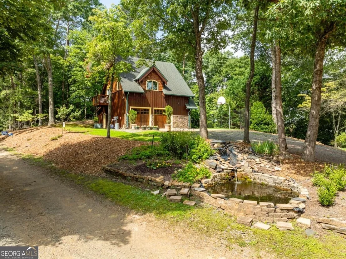 Photo of 83 Riverview Circle